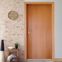 Porta Semi-Sólida Lisa p/ Verniz - 210x62x3,5cm - Padrão Curupixá Lâmina Natural